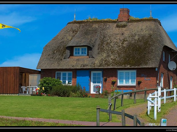 Hallig Hooge Hooge (dänisch Hoge, friesisch Huuge) ist die zweitgrößte der zehn Halligen im Schleswig-Holsteinischen Wattenmeer und...